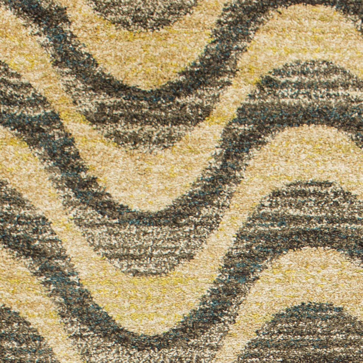 HomeRoots 2.7' x 4.11' Polypropylene Area Rug With Grey and Sand Finish