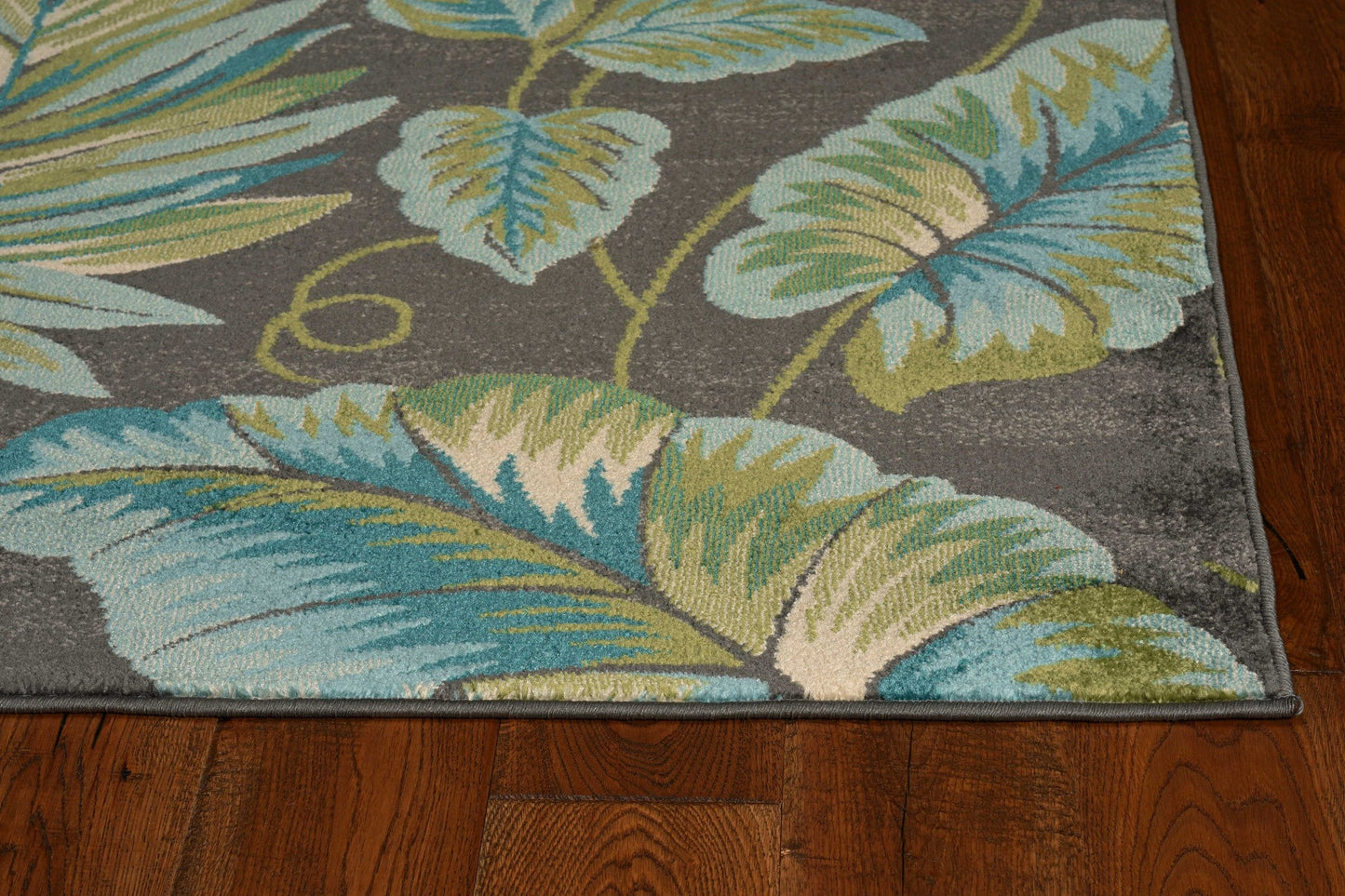 HomeRoots 3' x 5' Grey Floral Polypropylene Rug