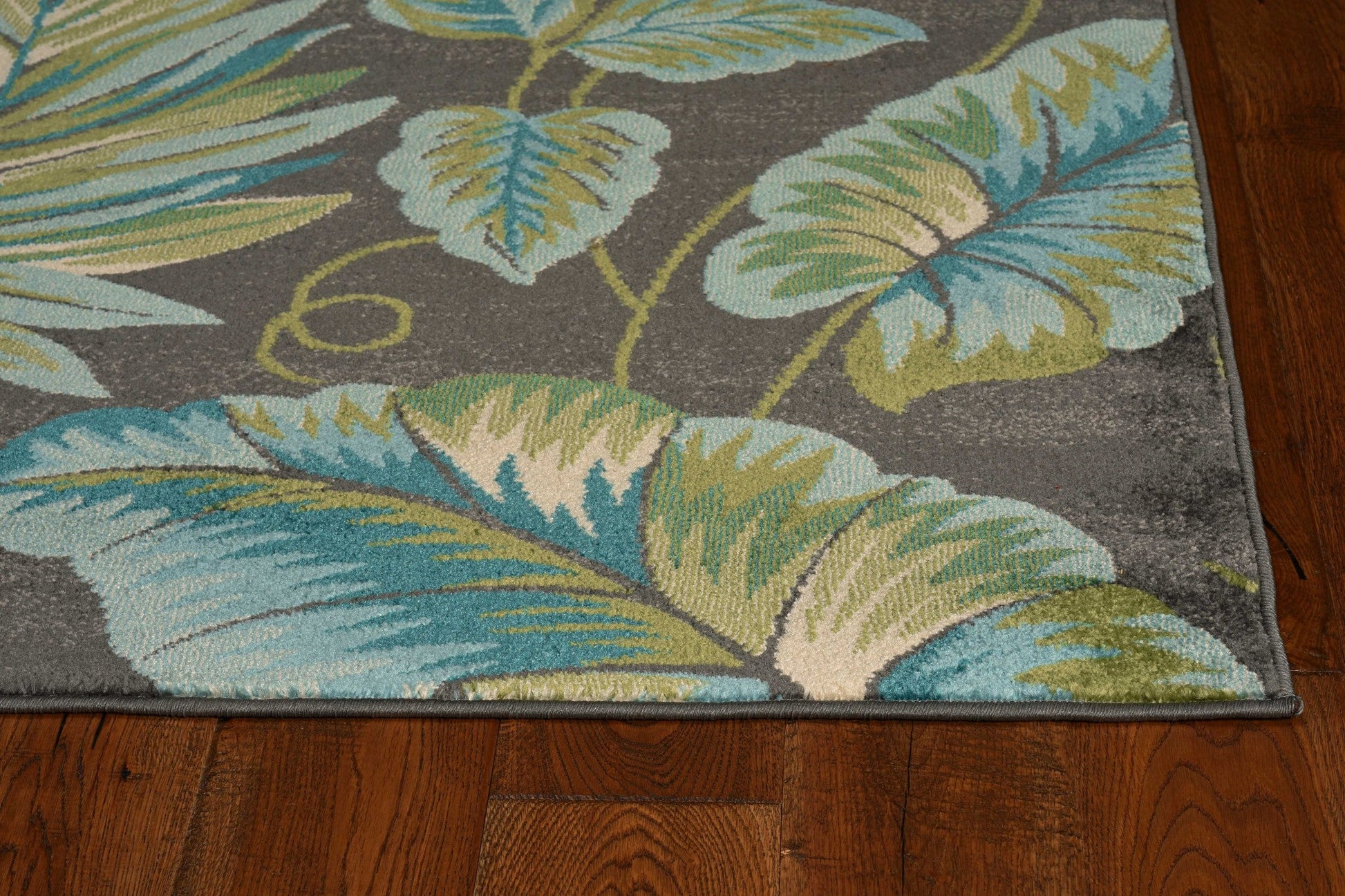 HomeRoots 3' x 5' Grey Floral Polypropylene Rug