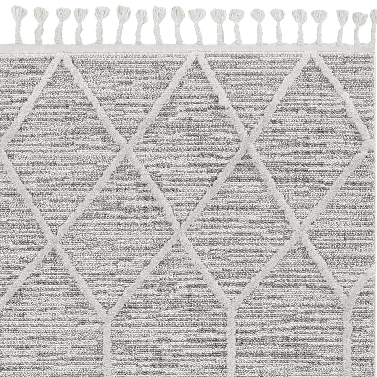 HomeRoots 3' x 5' Ivory Grey Diamonds Area Rug with Fringe