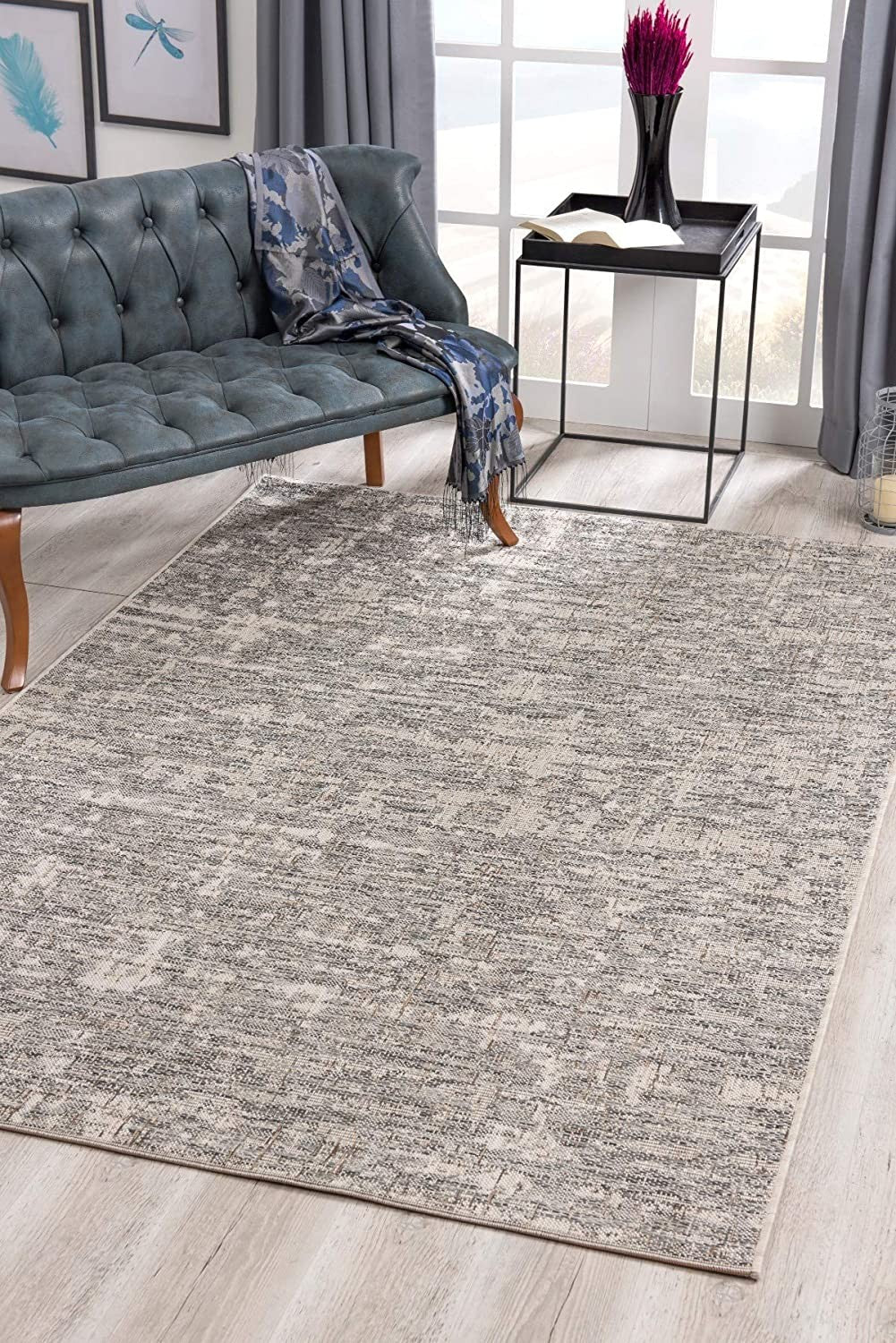 HomeRoots 3' x 5' Ivory and Gray Modern Weathered Area Rug