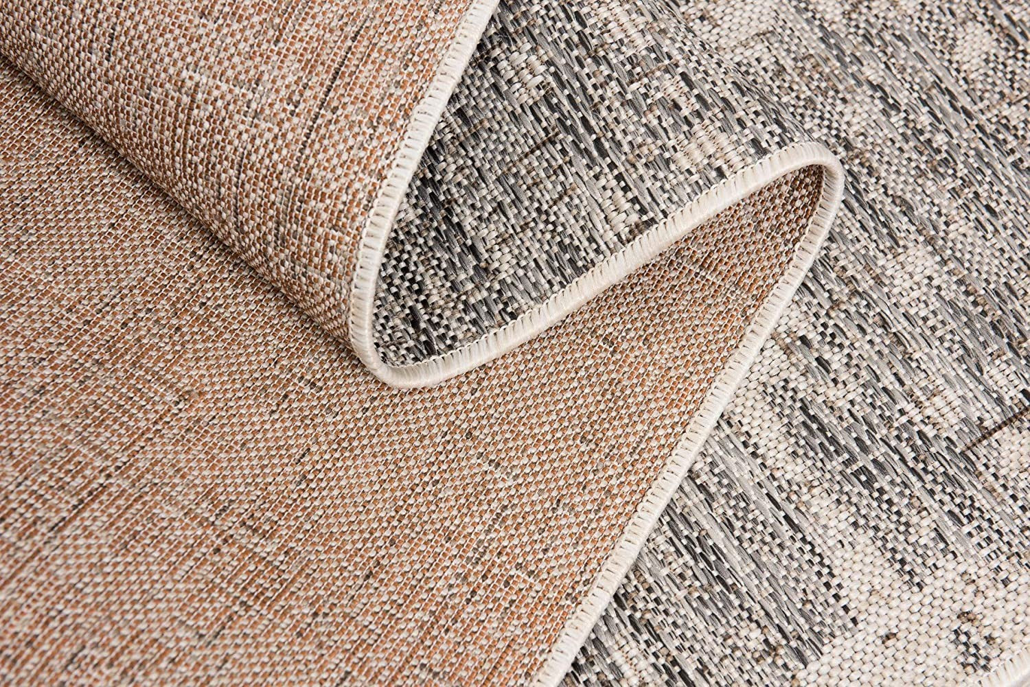 HomeRoots 3' x 5' Ivory and Gray Modern Weathered Area Rug