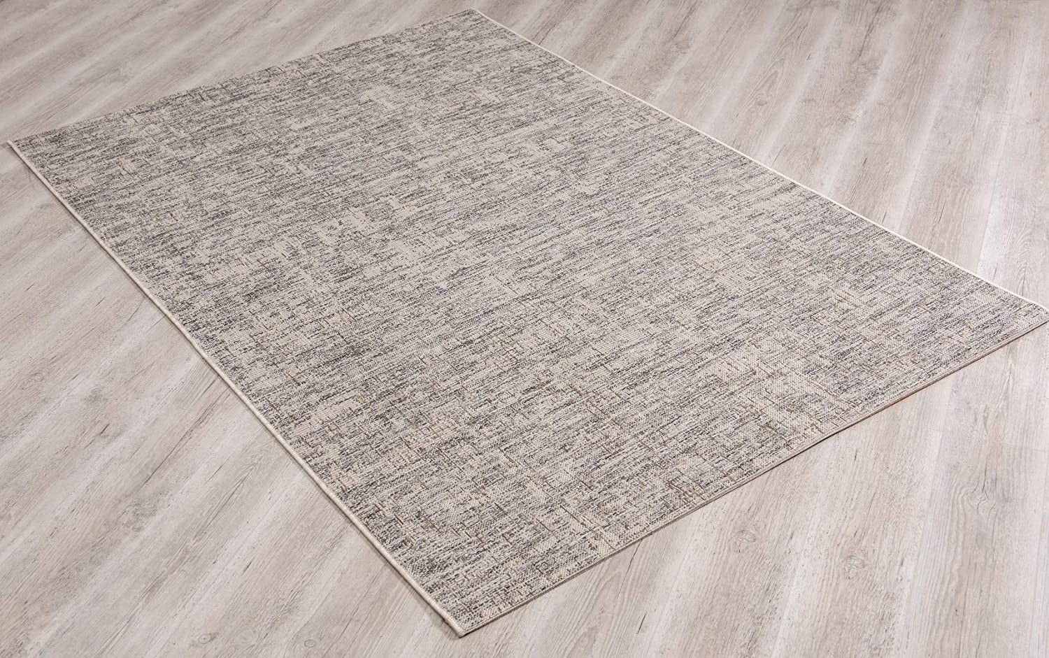 HomeRoots 3' x 5' Ivory and Gray Modern Weathered Area Rug