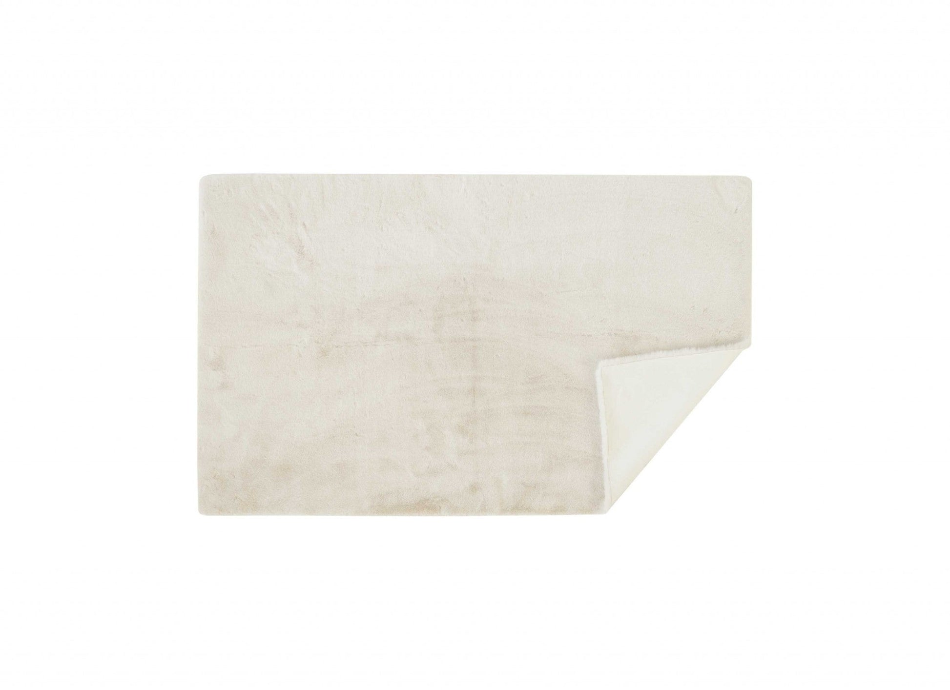 HomeRoots 3" x 5" Luxe Faux Rabbit Fur Rectangular Rug in Ivory Finish