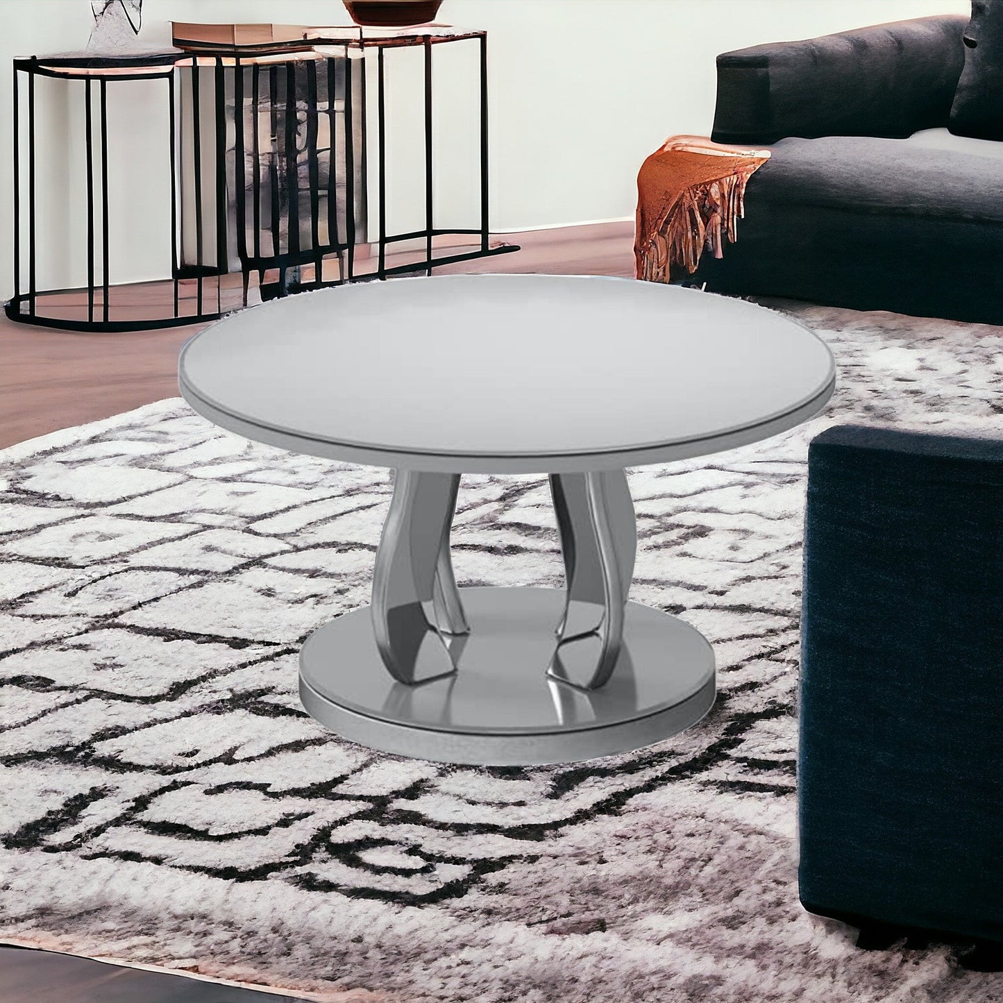 HomeRoots 36" Mirrored Round Mirrored Coffee Table in Silver Finish