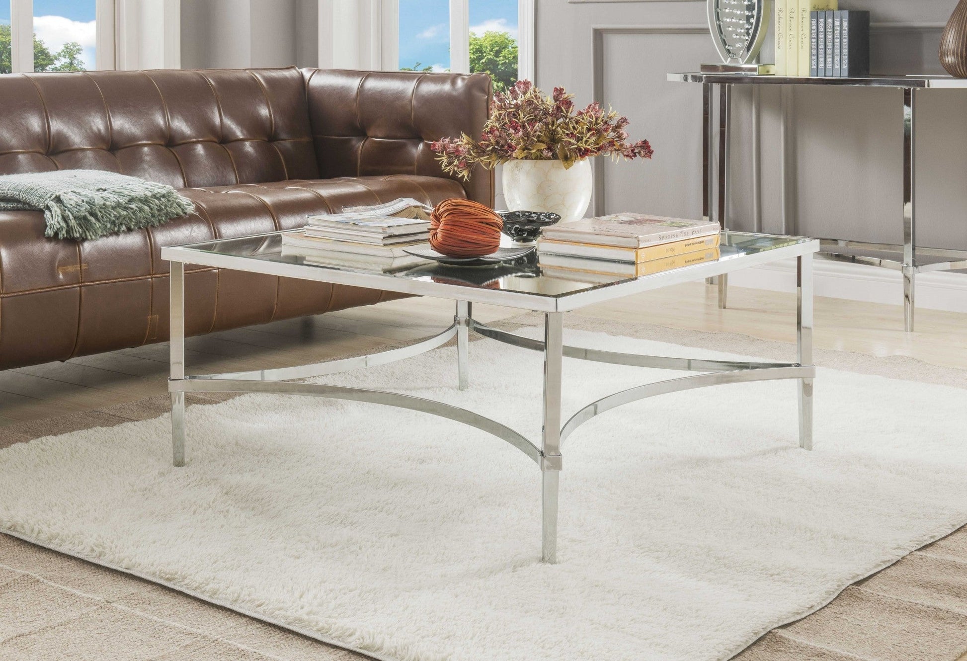 HomeRoots 36" x 36" x 18" Mirrored Coffee Table With Chrome Finish