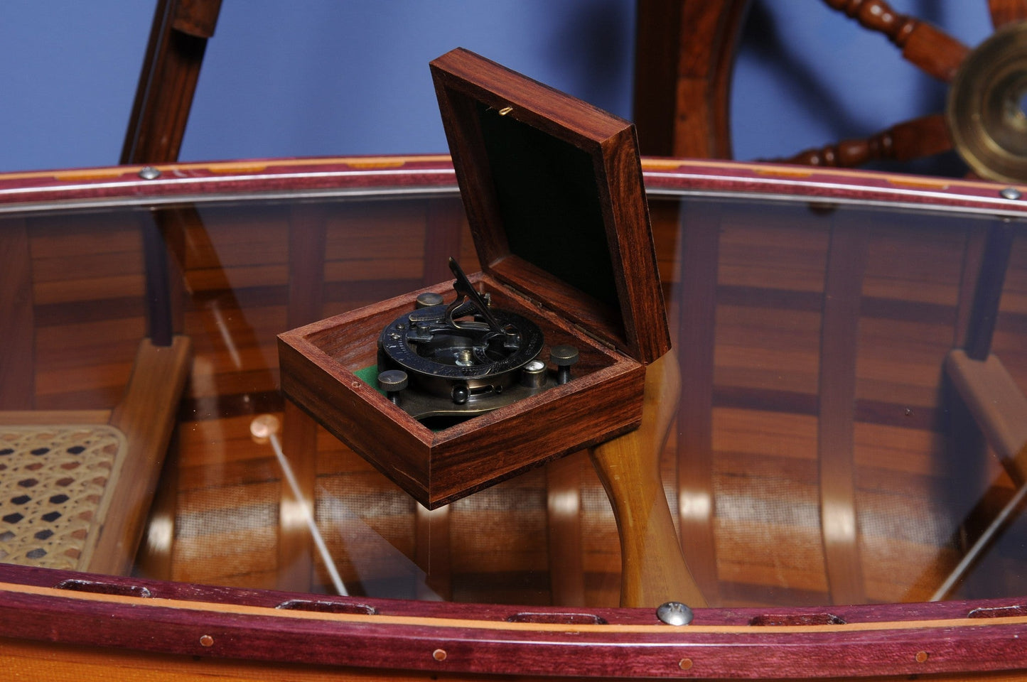 HomeRoots 3.25" x 3.25" x 3.25" Sundial Compass in Wood Box Small
