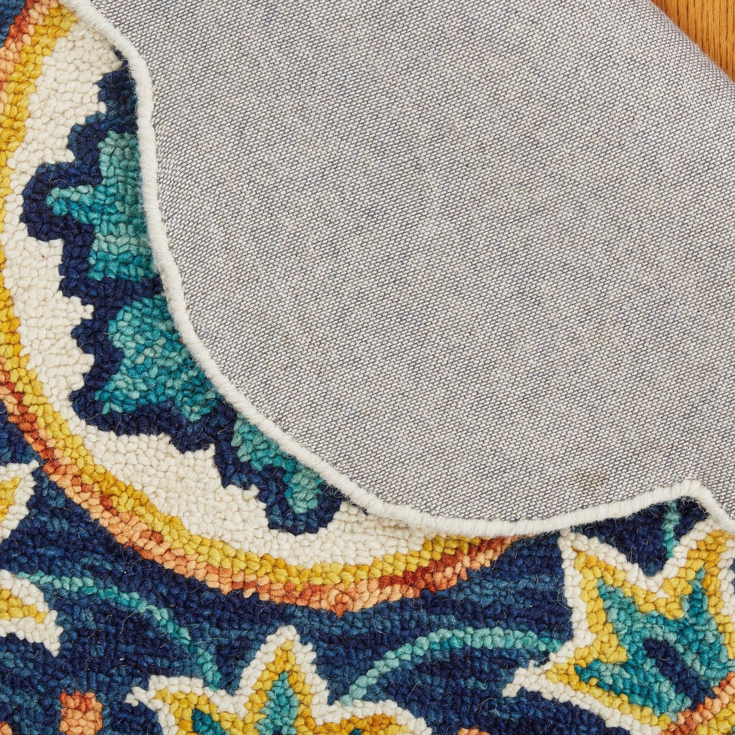 HomeRoots 4' Round Ivory and Navy Decorative Area Rug