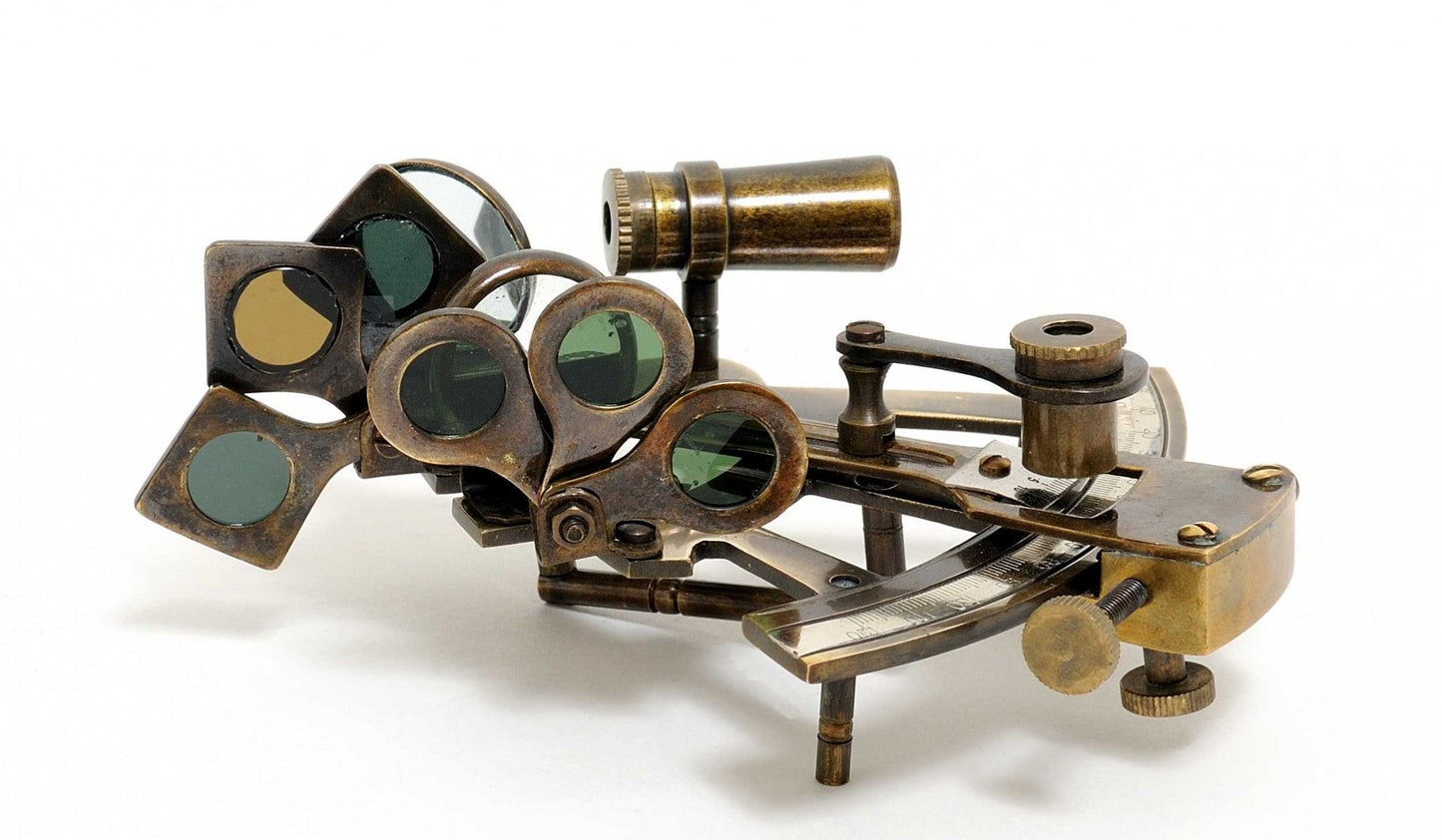 HomeRoots 4" x 4.5" x 2.5" Nautical Sextant in Wood Box Medium