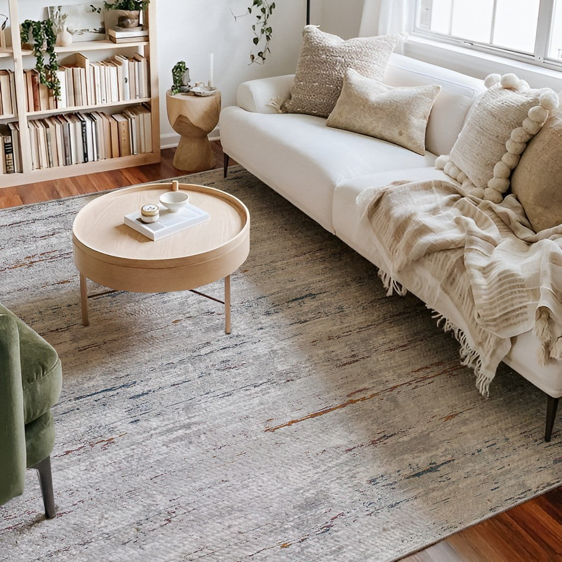 HomeRoots 4' x 6' Beige and Gray Distressed Area Rug