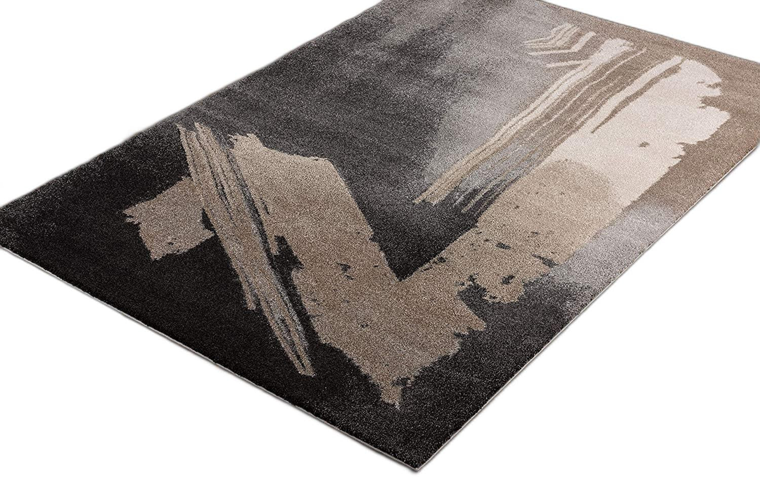HomeRoots 4' x 6' Gray and Tan Abstract Stroke Area Rug