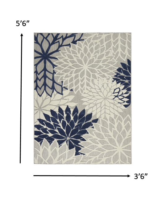 HomeRoots 4’ x 6’ Ivory and Navy Indoor Outdoor Area Rug