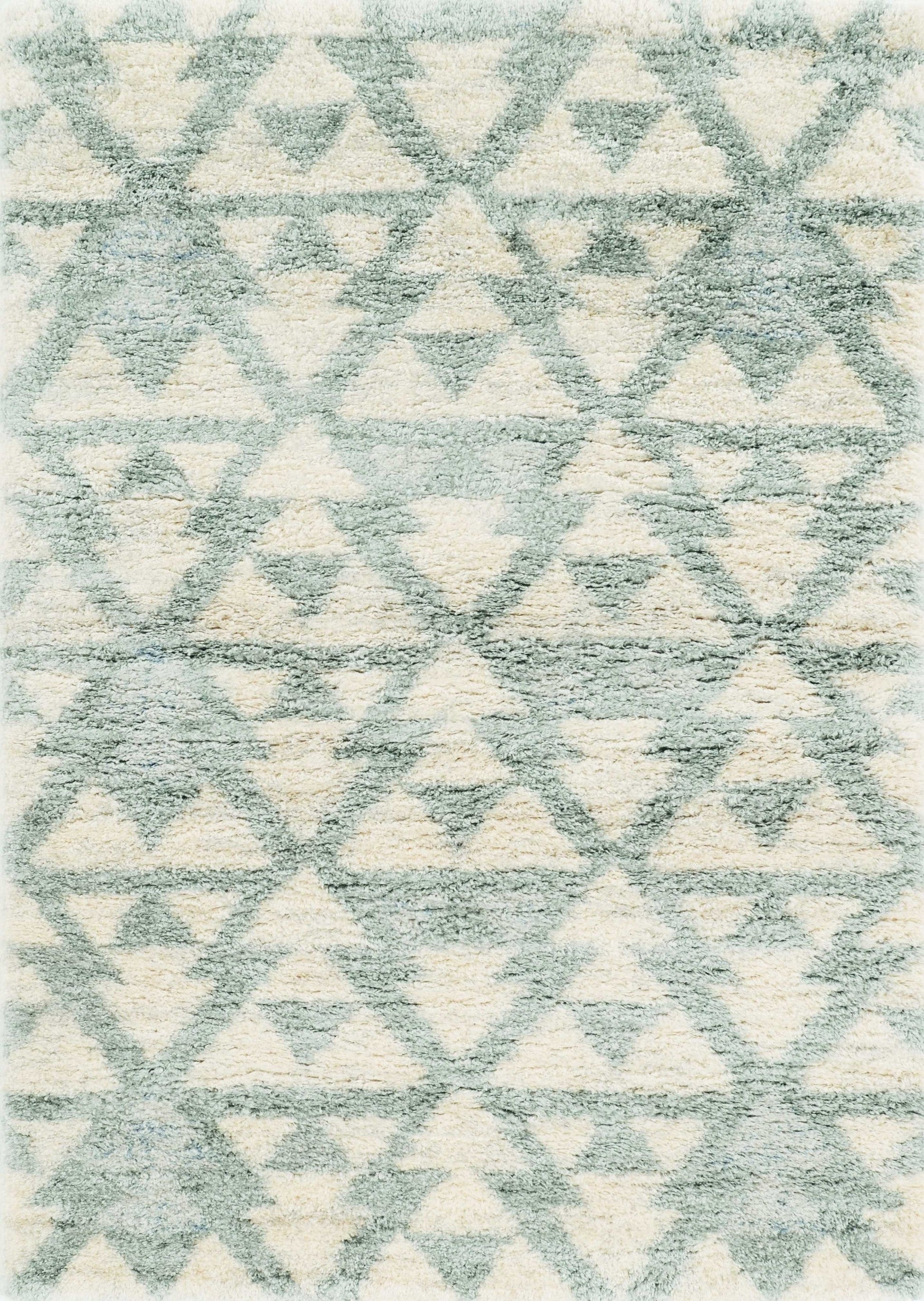 HomeRoots 4' x 6' Ivory or Grey Geometric Triangles Area Rug