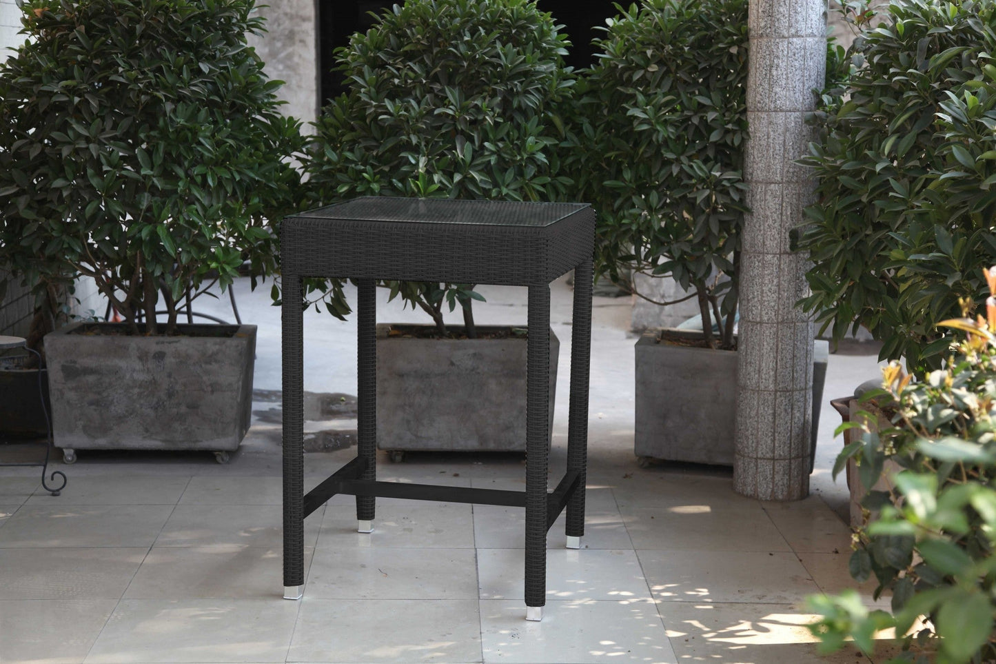 HomeRoots 42.5" x 29" x 29" Black Aluminum And Wicker Bar Table in Set of 5