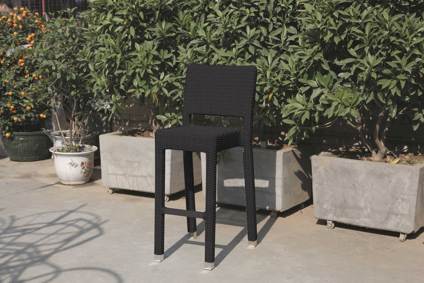 HomeRoots 42.5" x 29" x 29" Black Aluminum And Wicker Bar Table in Set of 5