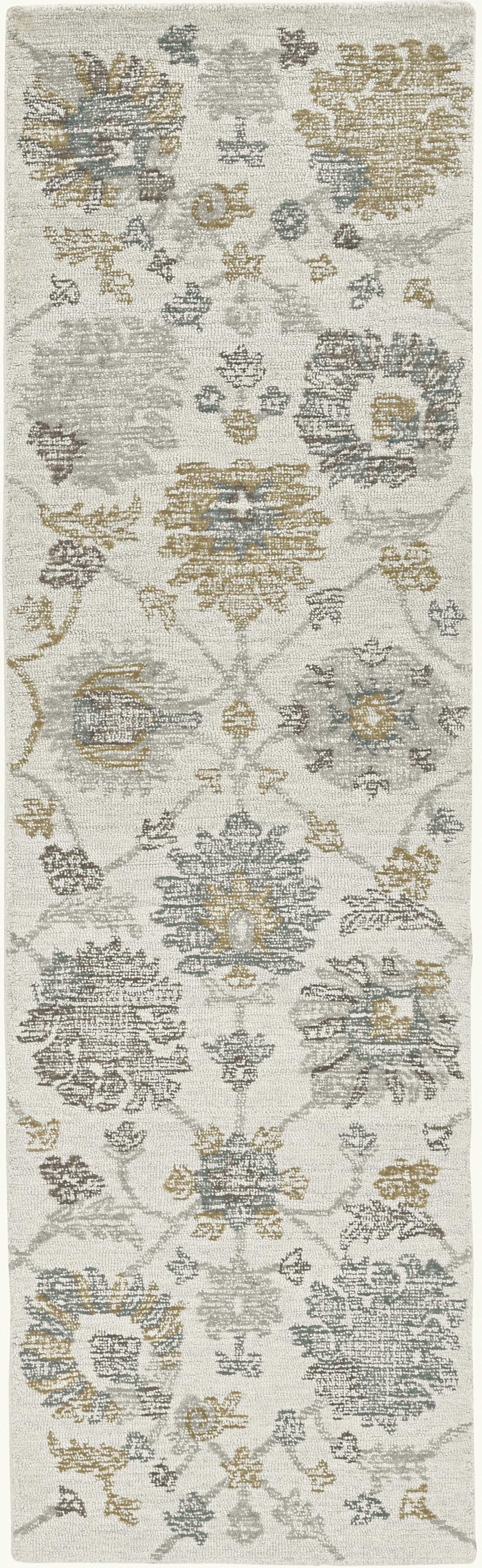 HomeRoots 5' x 7' Ivory Hand Tufted Space Dyed Floral Traditional Indoor Area Rug