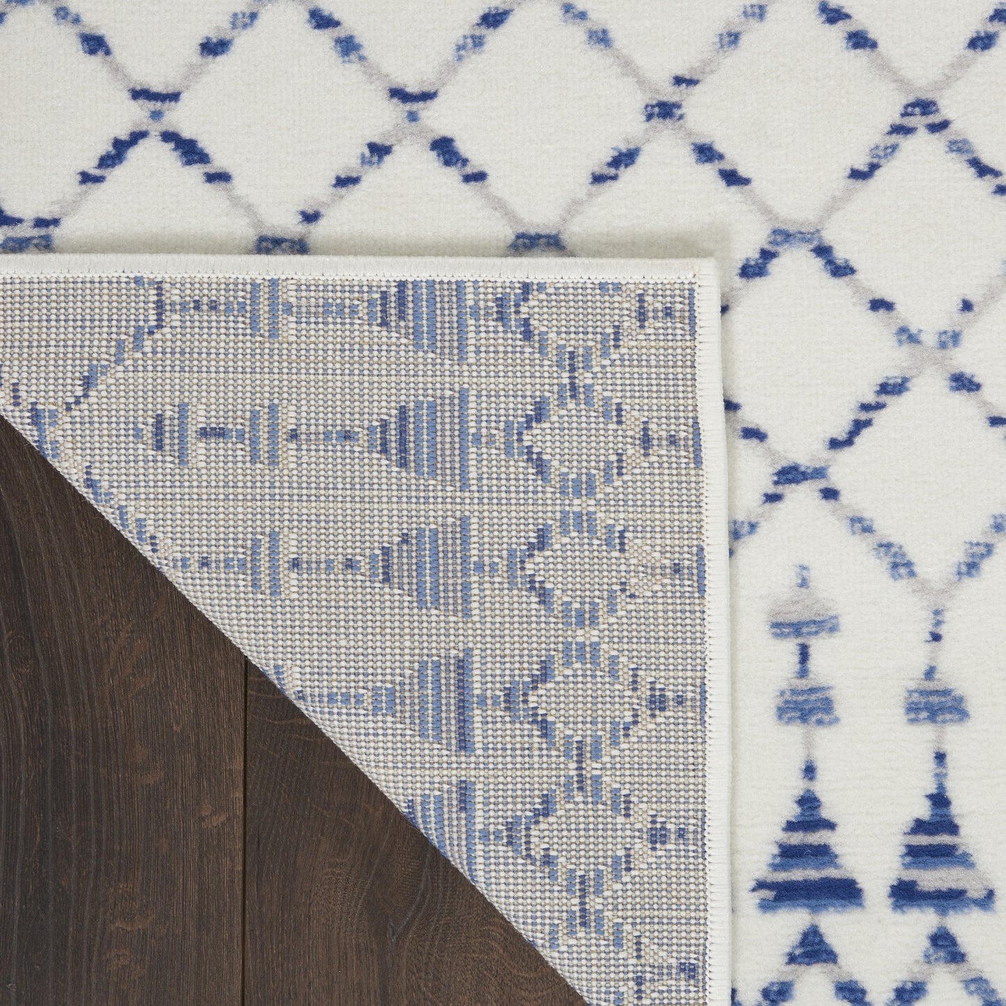 HomeRoots 5' x 7' Ivory and Blue Berber Pattern Area Rug