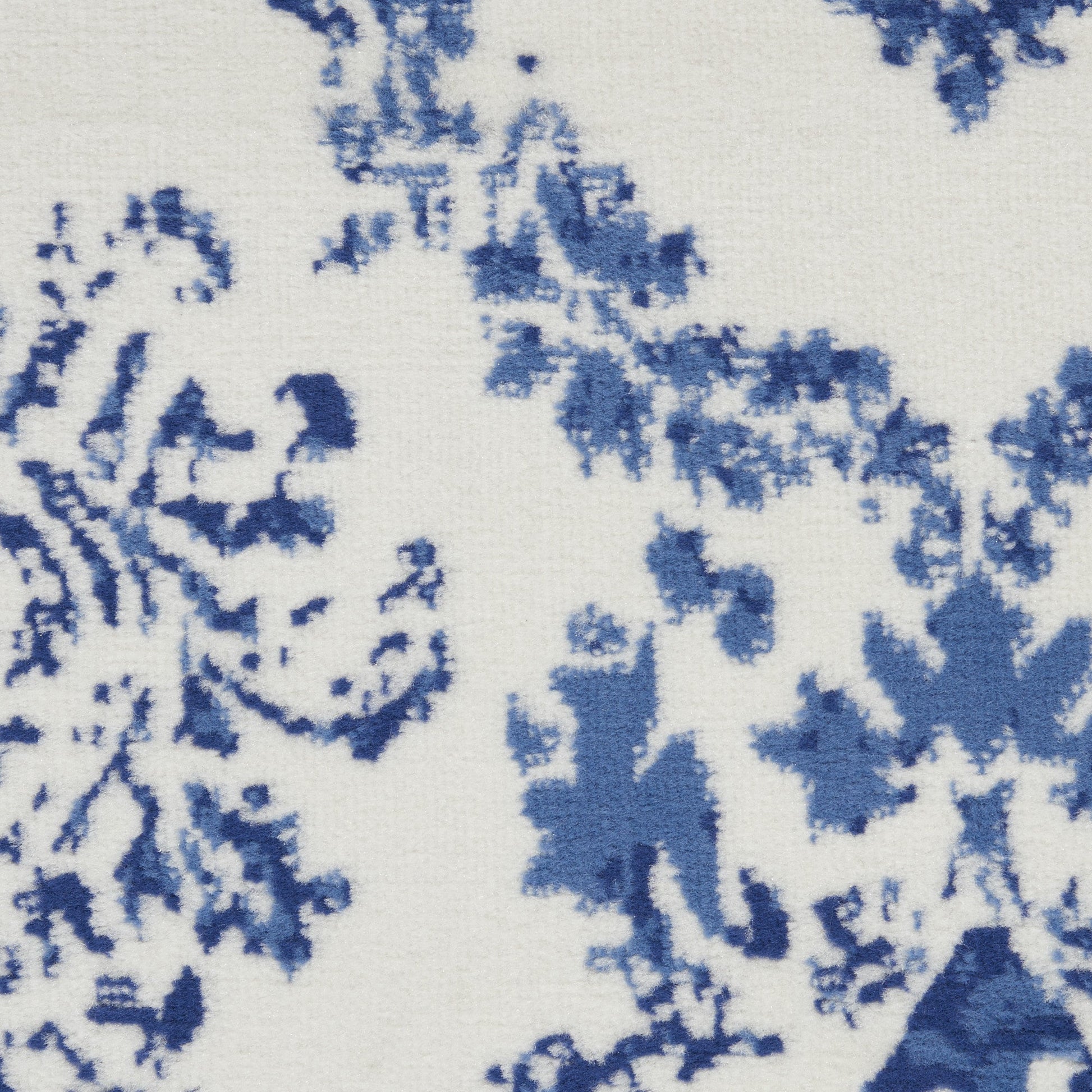 HomeRoots 5’ x 7’ Ivory and Navy Damask Area Rug
