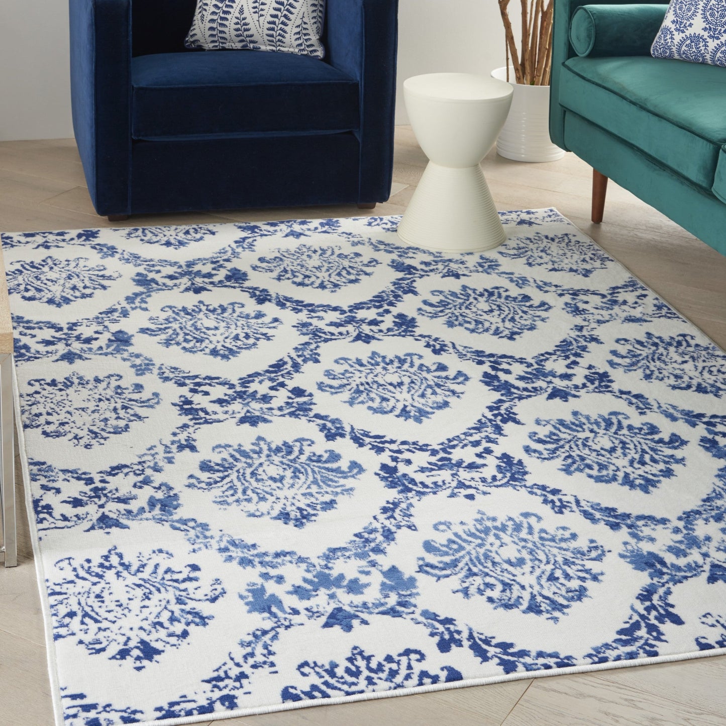 HomeRoots 5’ x 7’ Ivory and Navy Damask Area Rug