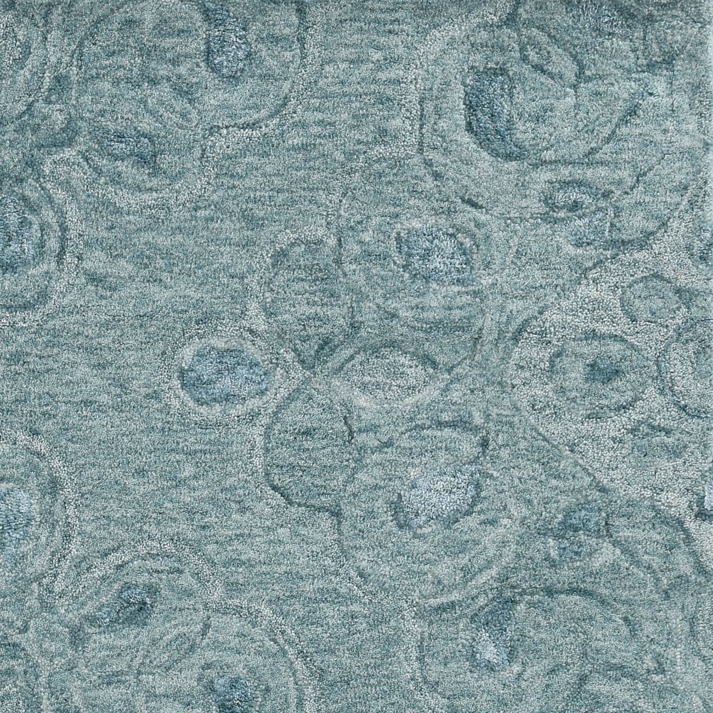 HomeRoots 5' x 7' Seafoam Blue Hand Tufted Floral Indoor Area Rug