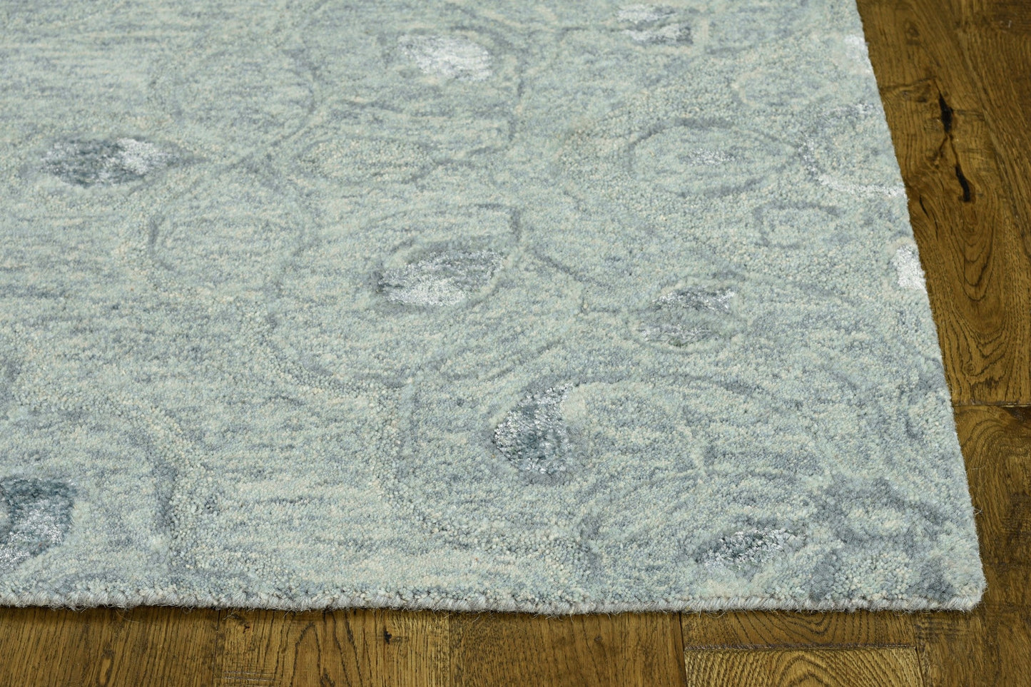 HomeRoots 5' x 7' Seafoam Blue Hand Tufted Floral Indoor Area Rug