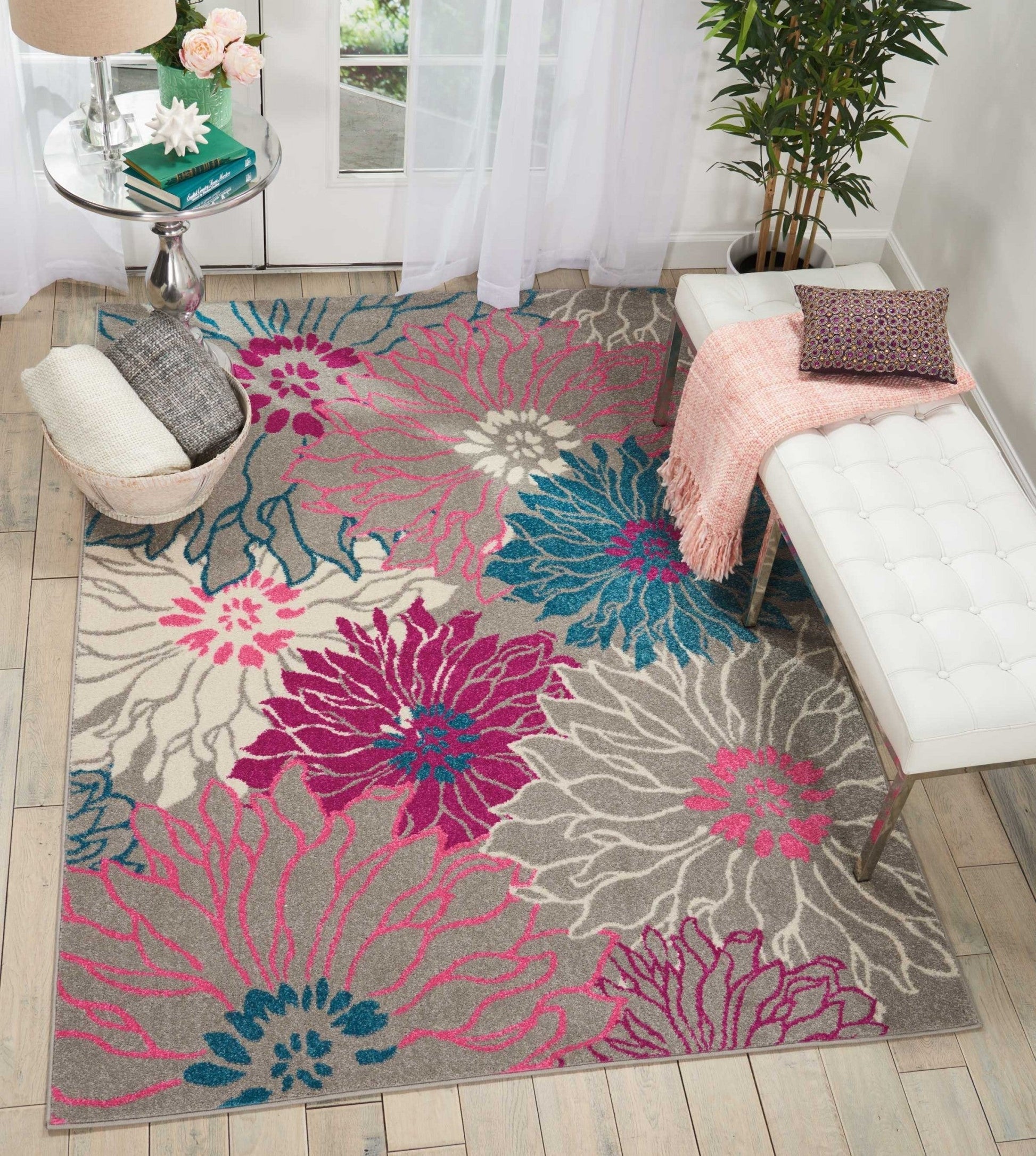 HomeRoots 5’ x 7’ Tropical Flower Area Rug in Gray and Pink Finish