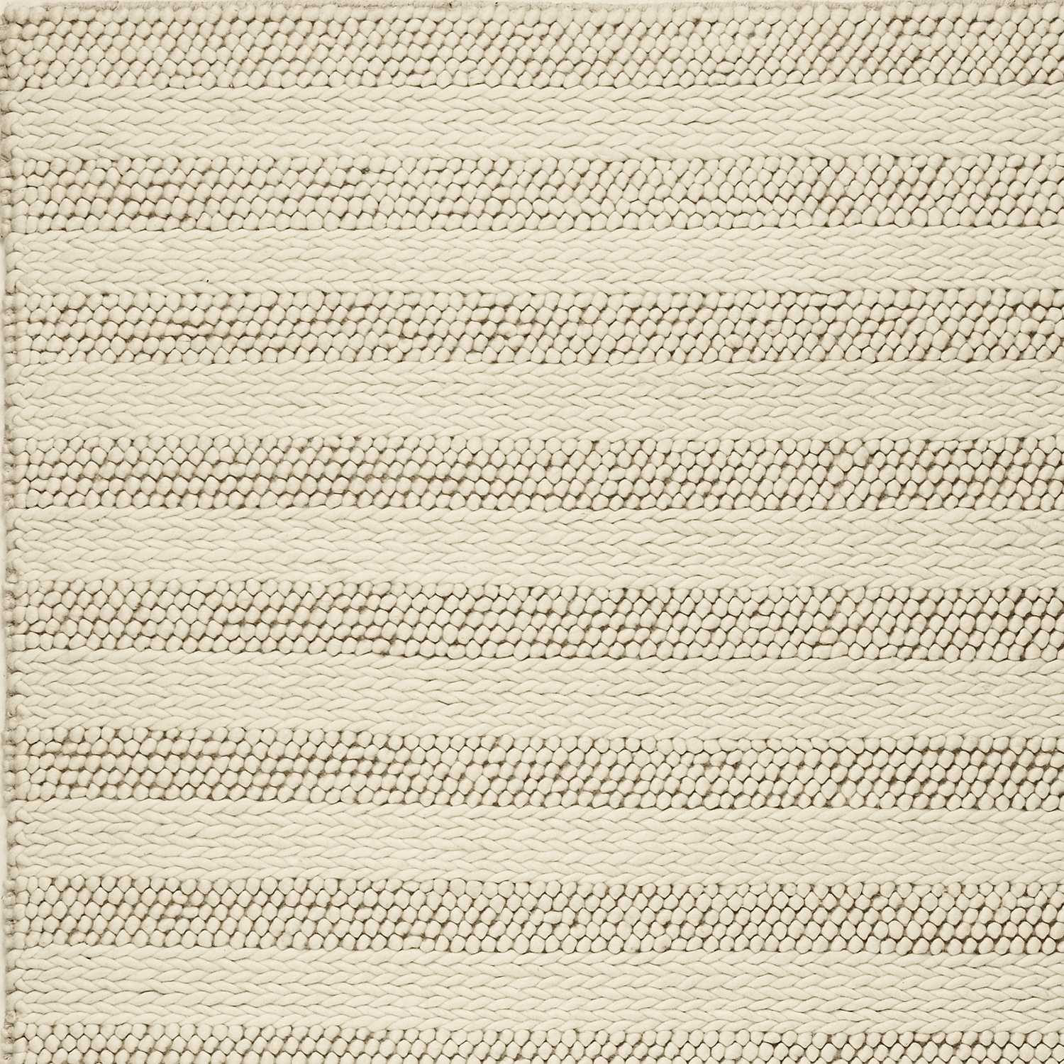 HomeRoots 5 x 7' White Ivory Hand Woven Knobby Cornish Stripe Indoor Area Rug