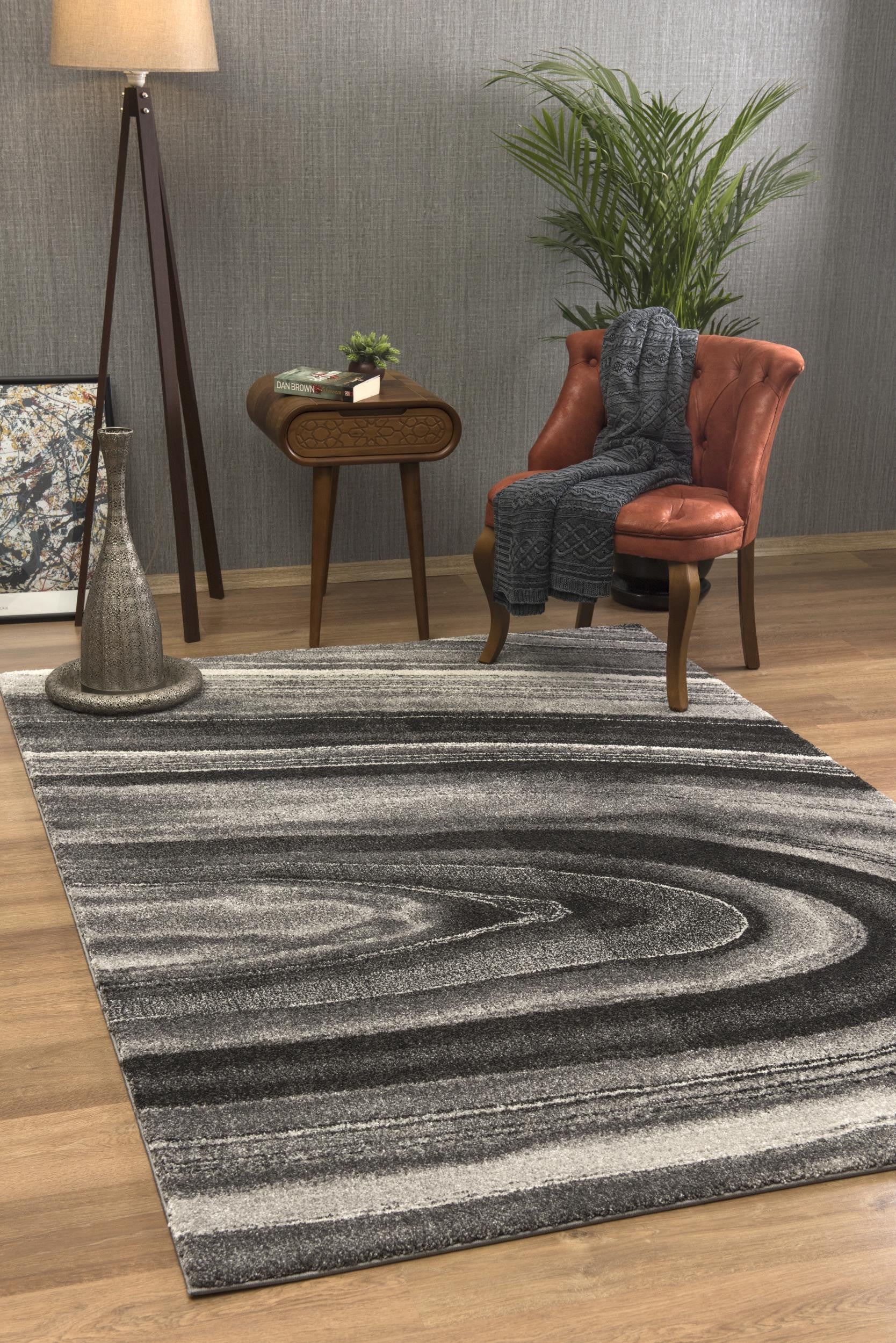 HomeRoots 5' x 8' Dark Gray Abstract Illusional Area Rug