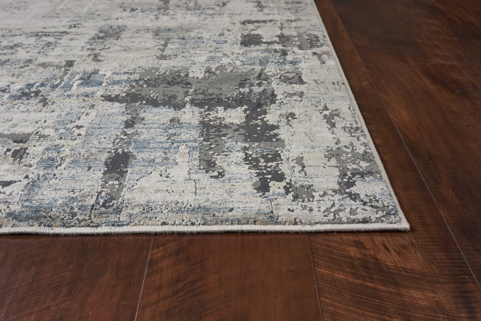 HomeRoots 5' x 8' Ivory Teal Machine Woven Abstract Splatter Indoor Area Rug
