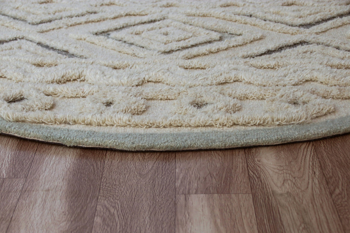 HomeRoots 6' Round Cream Modern Geometric Area Rug