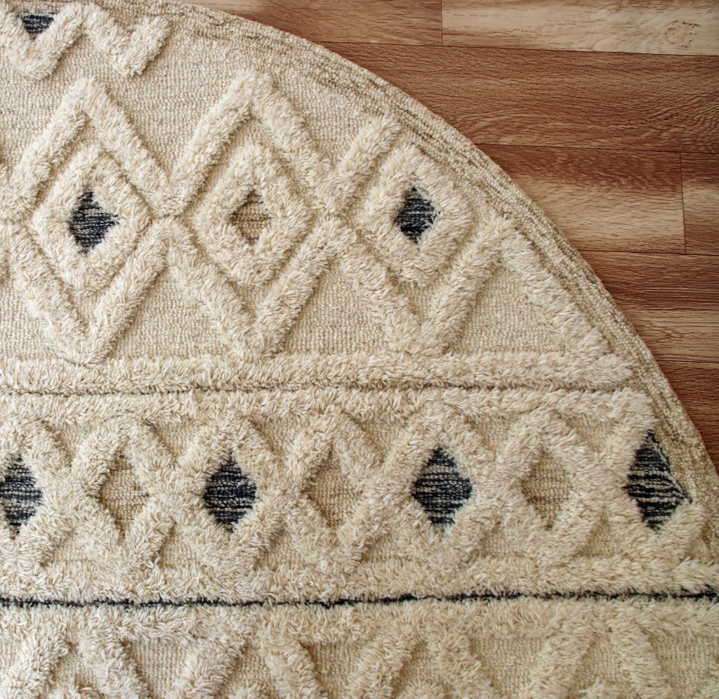 HomeRoots 6' Round Cream and Blue Striped Diamonds Area Rug