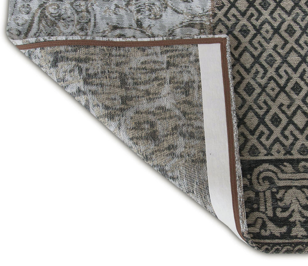 HomeRoots 6' x 7' Black White and Grey Patchwork Design Area Rug