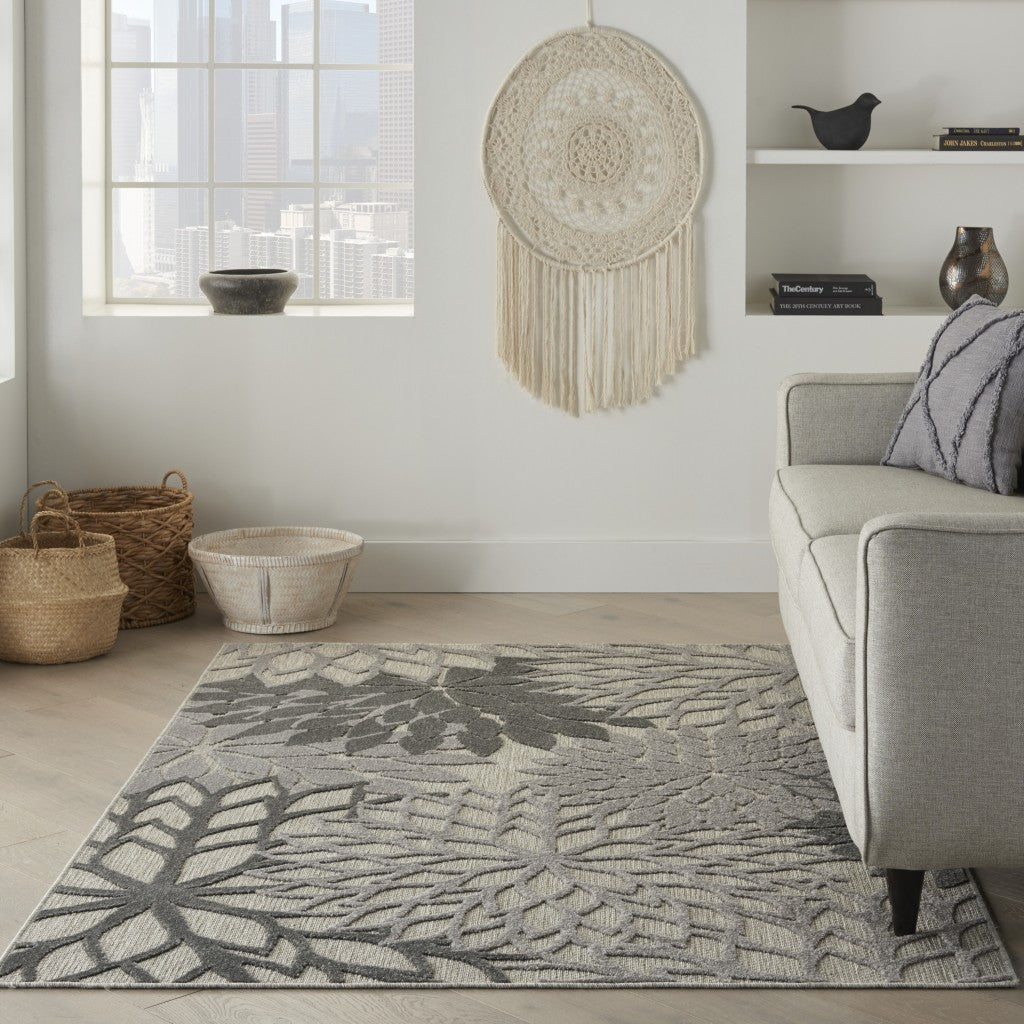 HomeRoots 6’ x 9’ Silver and Gray Indoor Outdoor Area Rug
