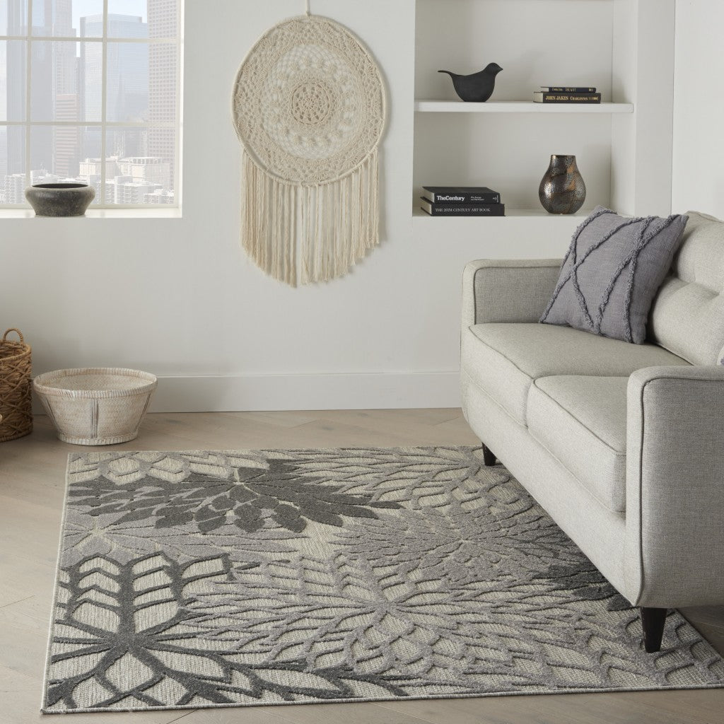 HomeRoots 6’ x 9’ Silver and Gray Indoor Outdoor Area Rug