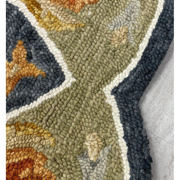 HomeRoots 7' Round Charcoal Scalloped Edge Area Rug