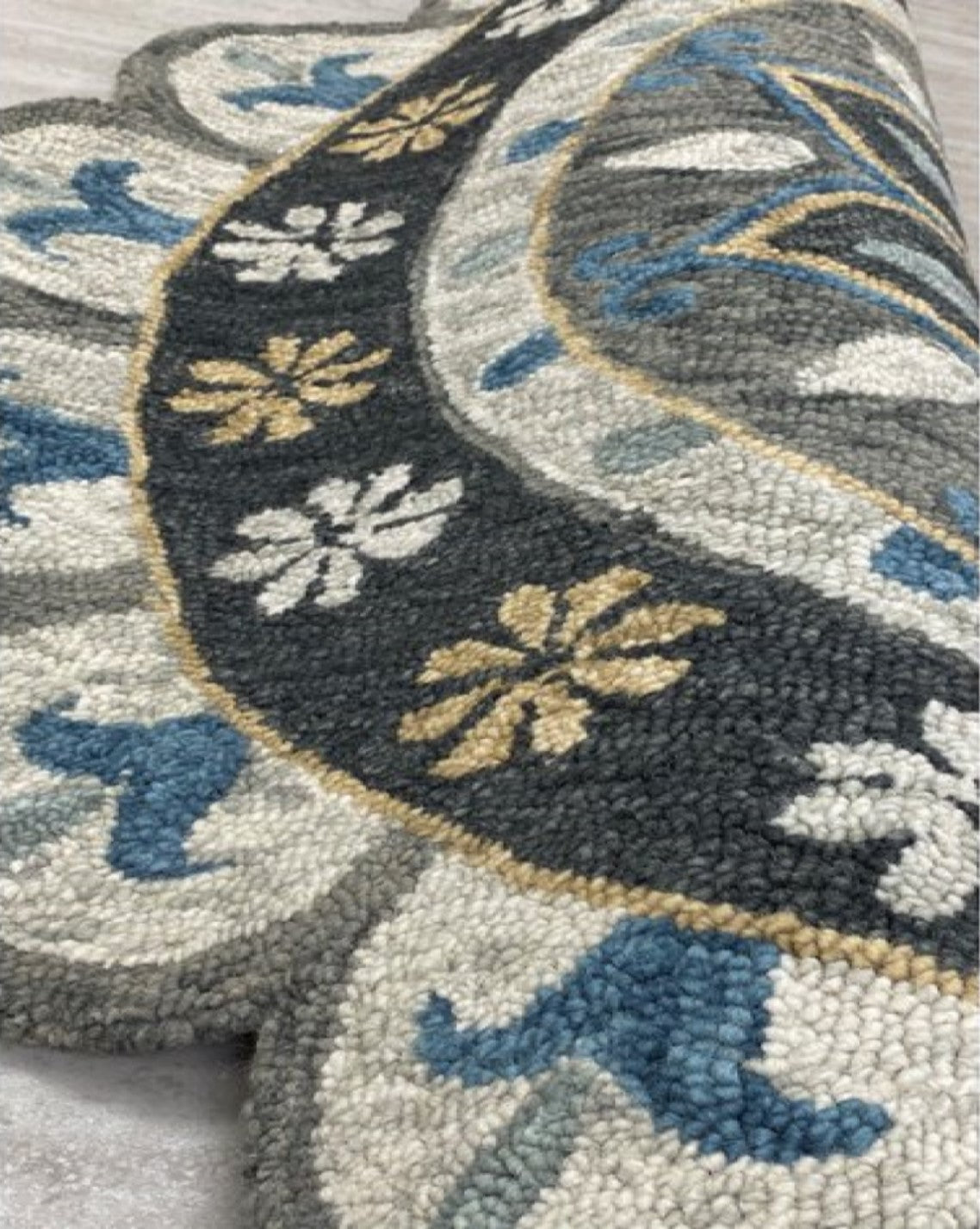 HomeRoots 7' Round Gray Border Floral Medallion Area Rug