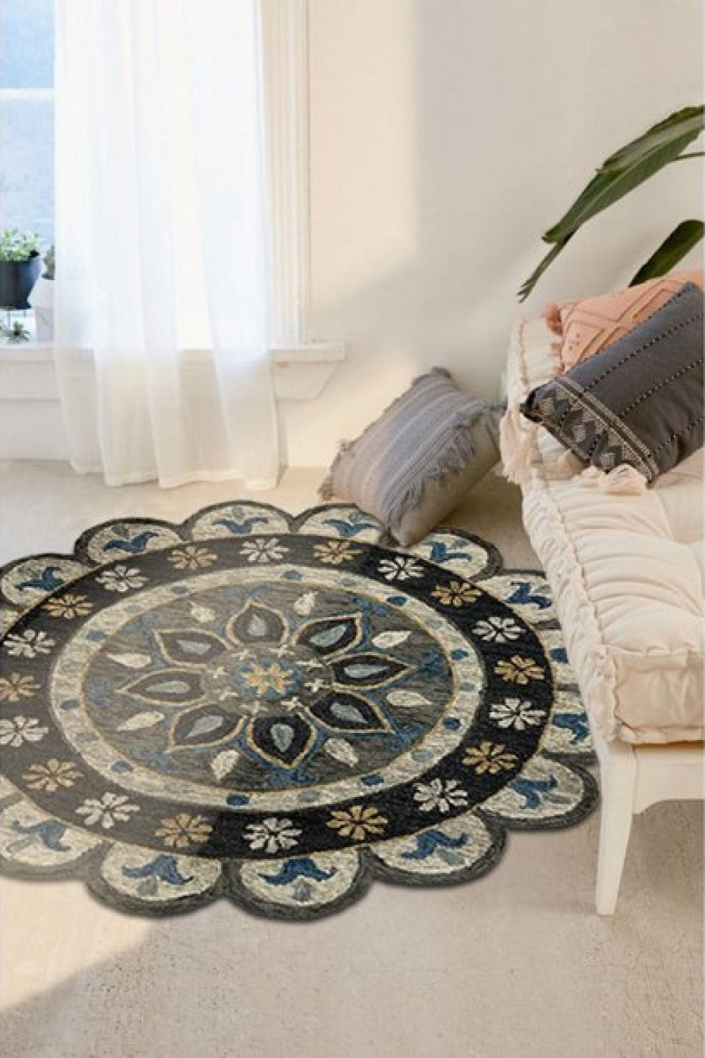 HomeRoots 7' Round Gray Border Floral Medallion Area Rug
