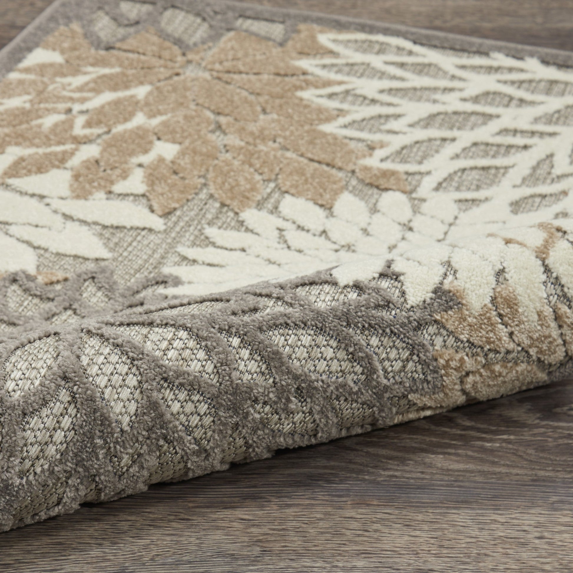 HomeRoots 7' x 10' Natural and Gray Indoor Outdoor Area Rug