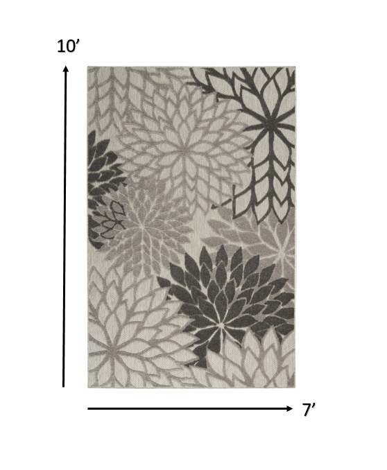 HomeRoots 7’ x 10’ Silver and Gray Indoor Outdoor Area Rug