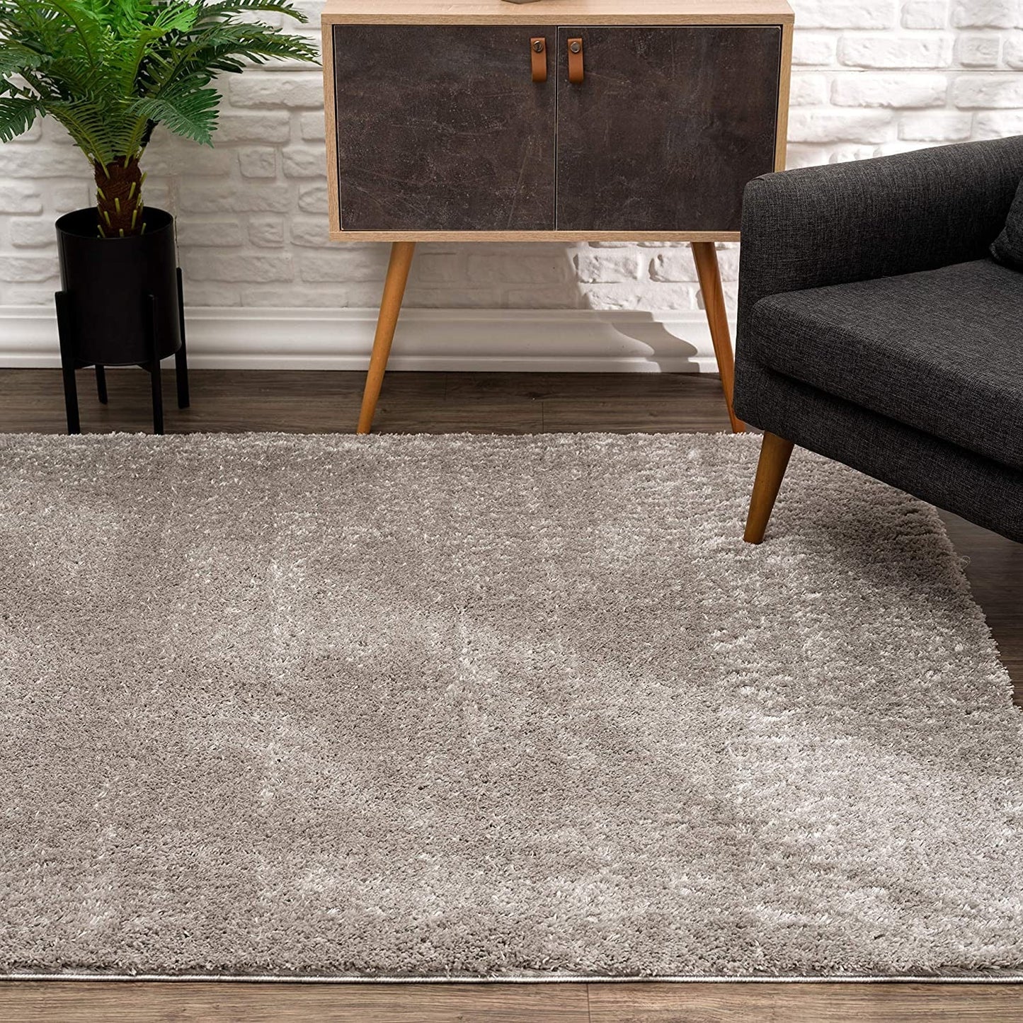 HomeRoots 7' x 9' Gray Modern Solid Shag Area Rug