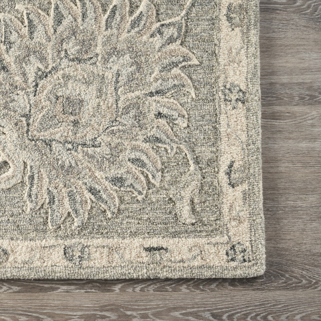HomeRoots 7' x 9' Light Gray Floral Area Rug