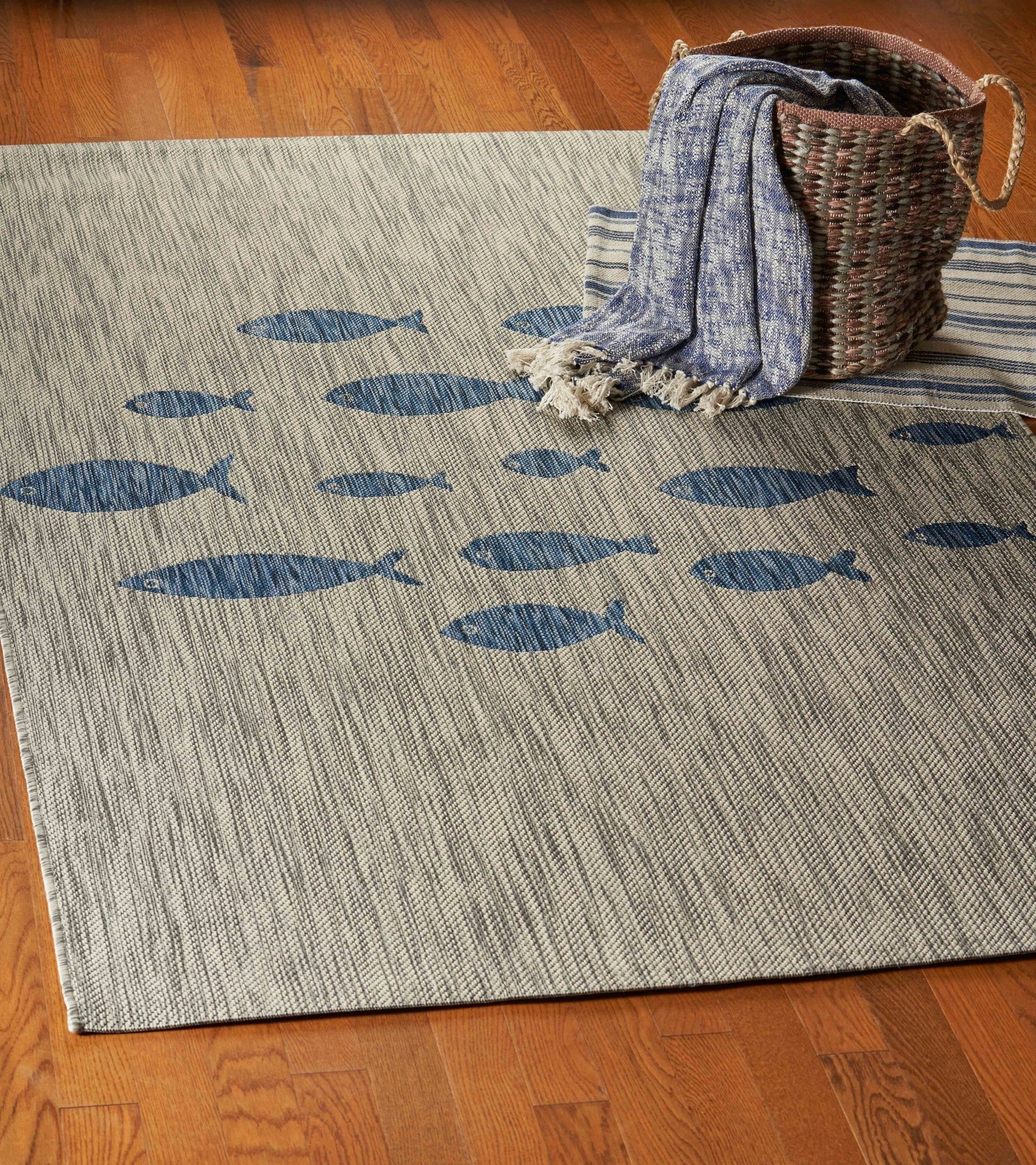 HomeRoots 8’ x 10’ Gray Coastal Indoor Outdoor Area Rug