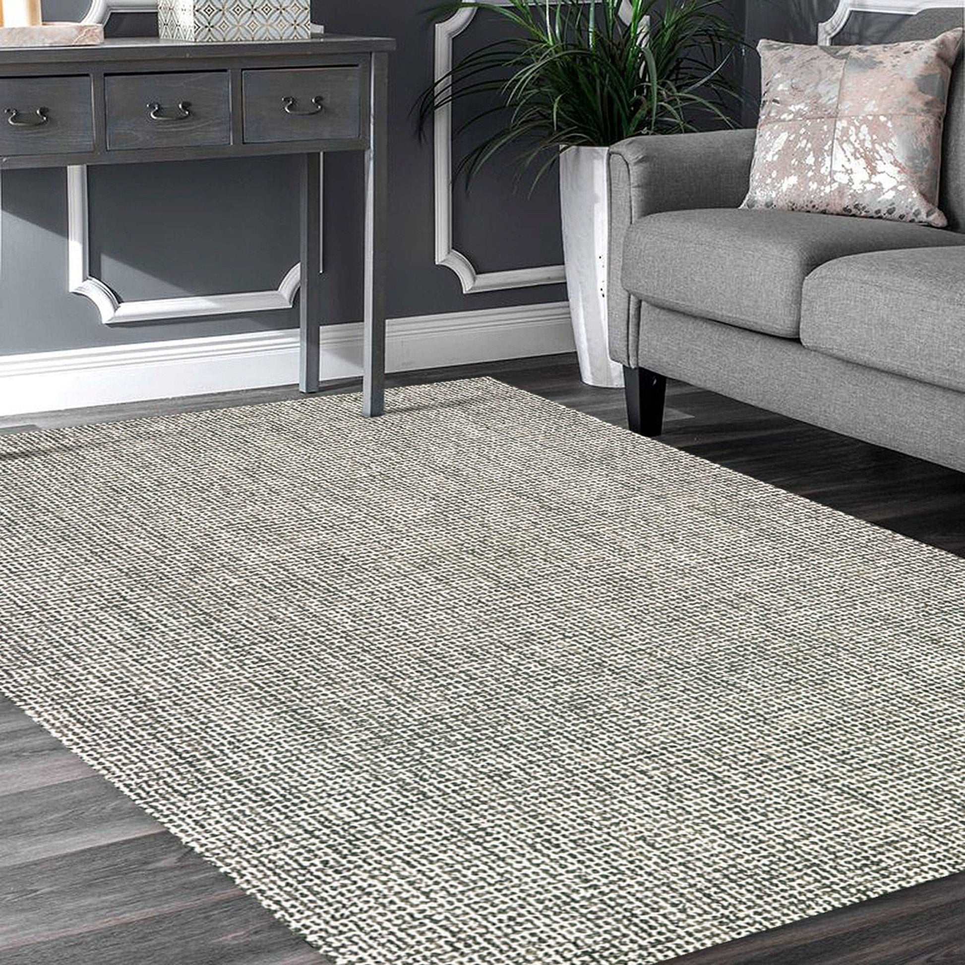 HomeRoots 8' x 10' Gray Interwoven Maze Area Rug
