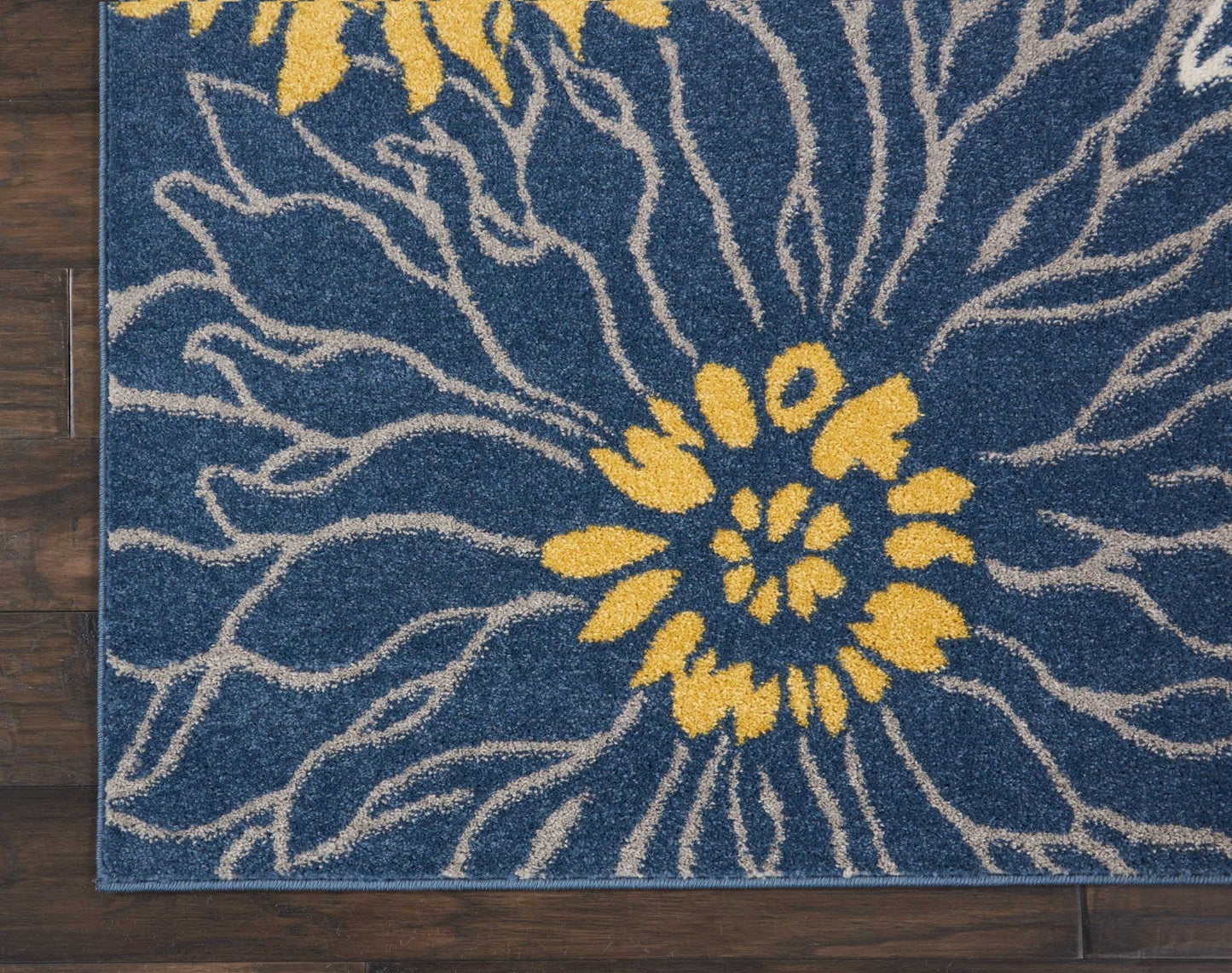 HomeRoots 8’ x 10’ Tropical Flower Area Rug in Blue Finish