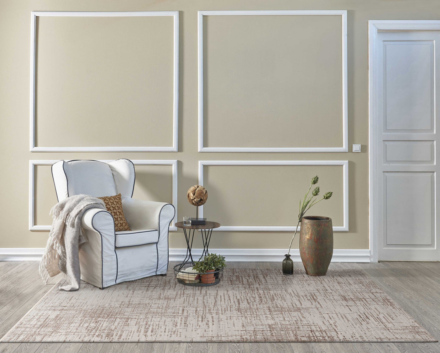 HomeRoots 8' x 11' Natural Beige Machine Woven Scratch Indoor Area Rug