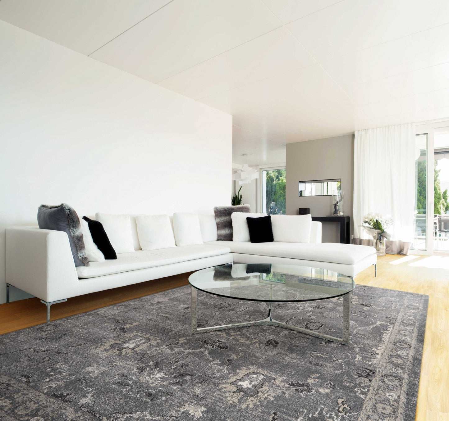 HomeRoots 8' x 13' Polypropylene Grey Area Rug