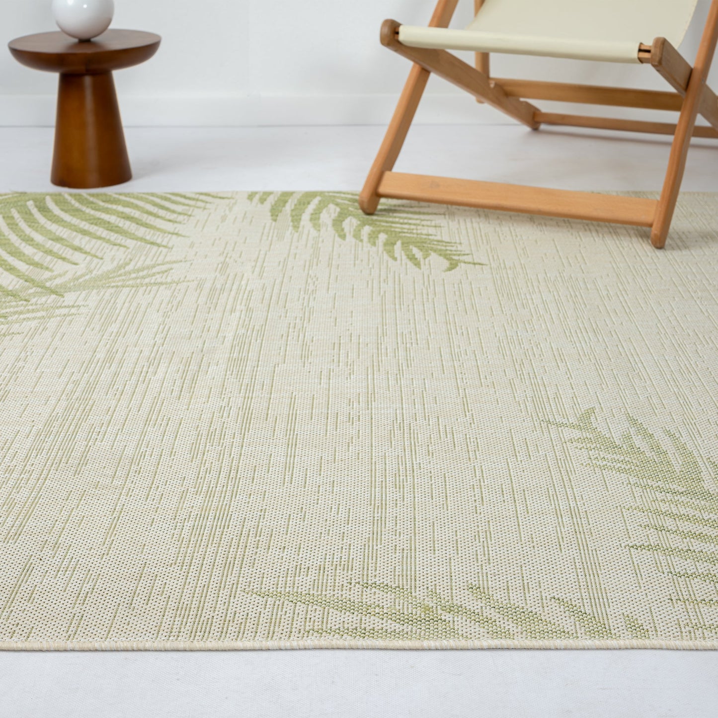 HomeRoots 8’ x 9’ Green Palms Indoor Outdoor Area Rug