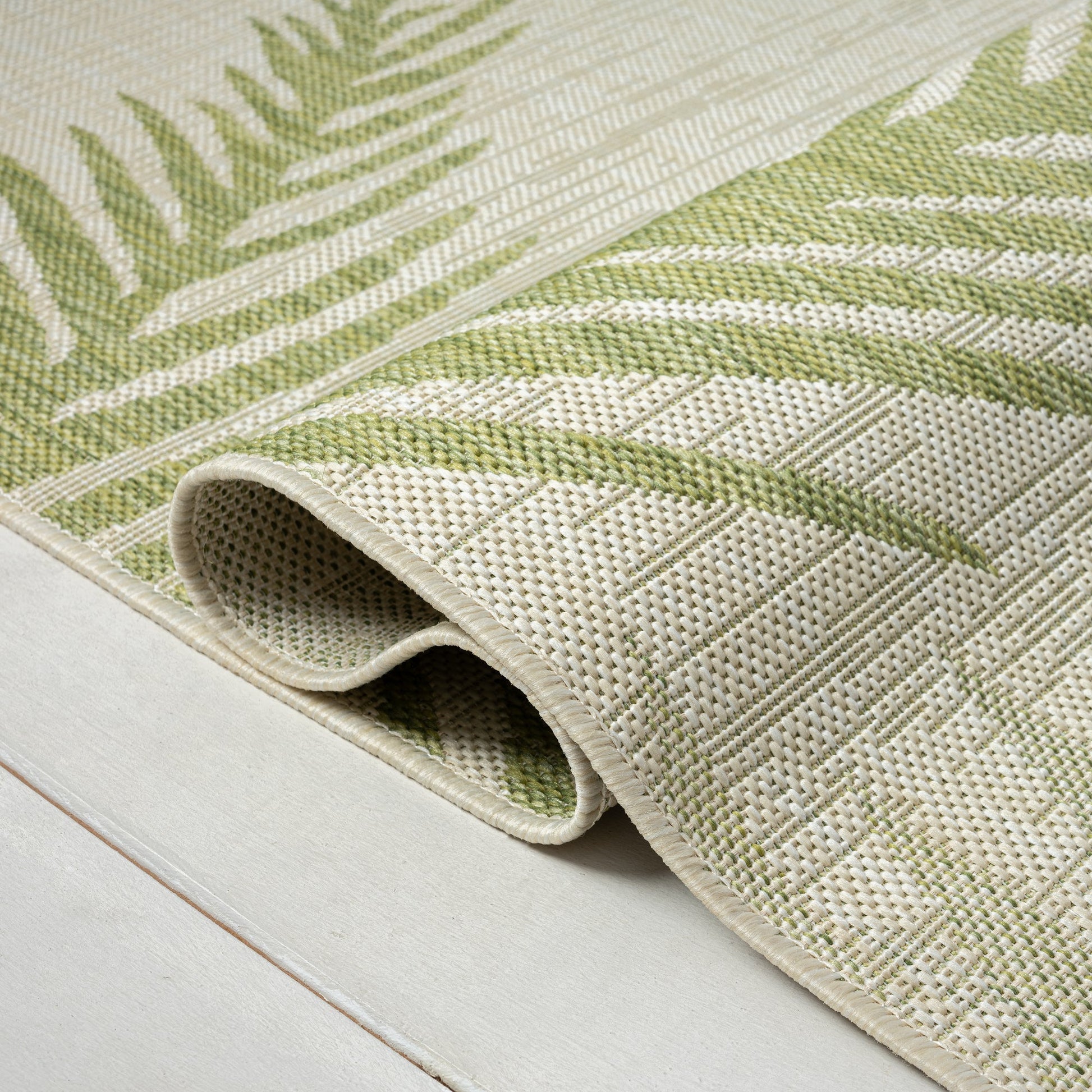 HomeRoots 8’ x 9’ Green Palms Indoor Outdoor Area Rug