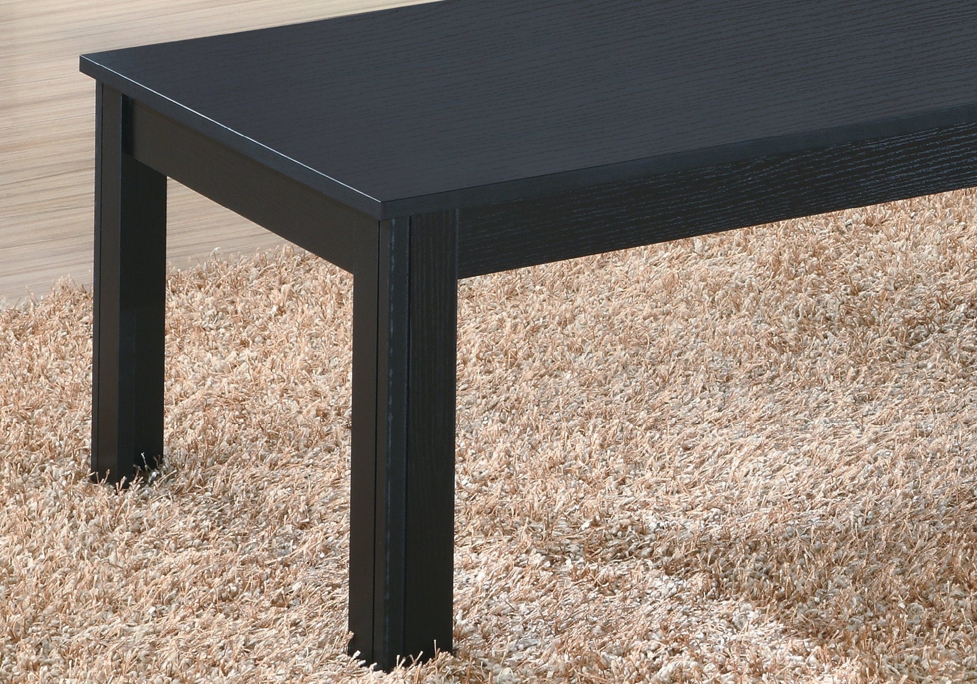 HomeRoots Black Contemporary Table in Set of 3
