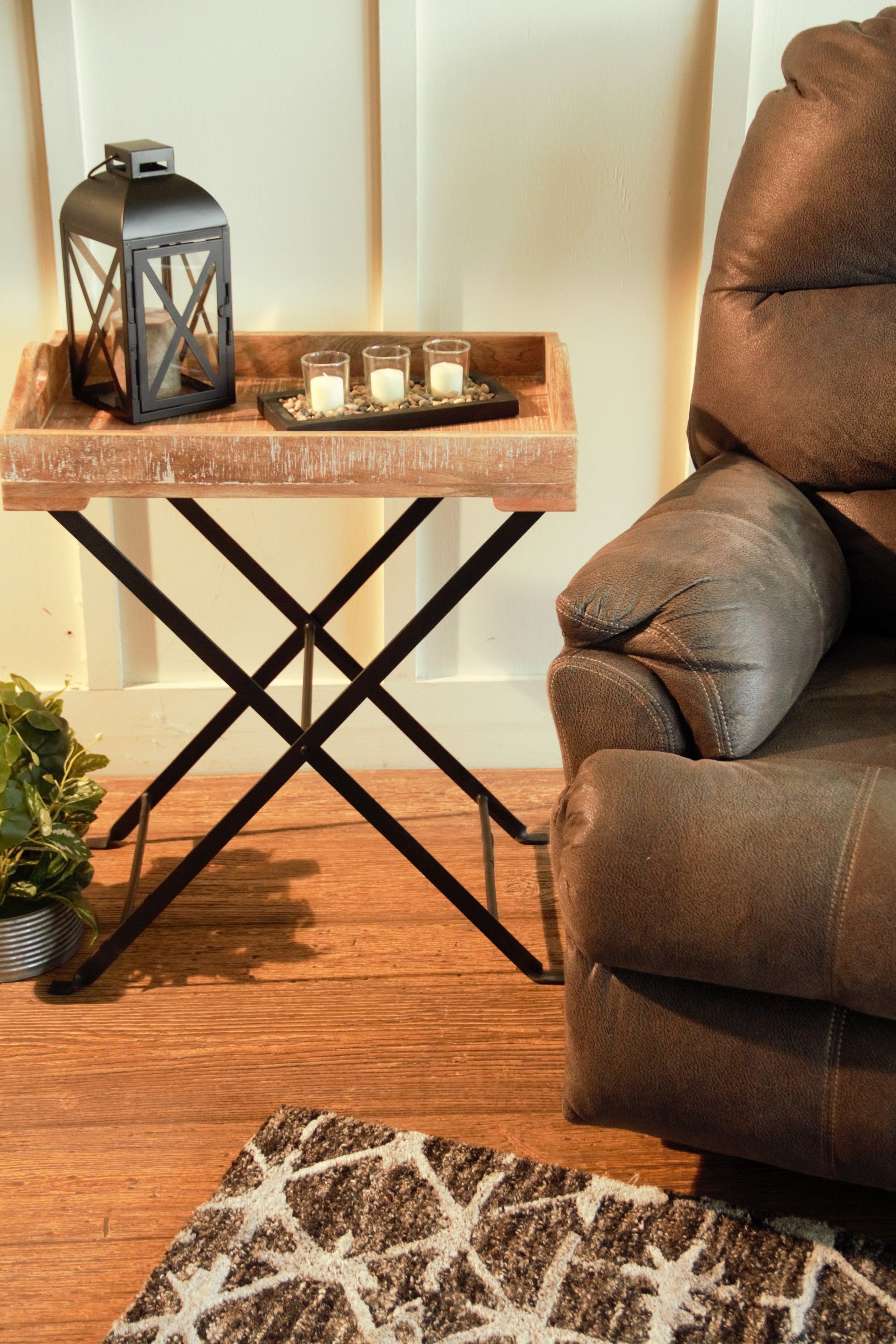HomeRoots Modern Farmhouse Literal Tray Table With Antiqued Finish